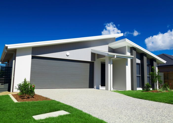 DAP Team painters completing an exterior repaint in Prospect, SA.